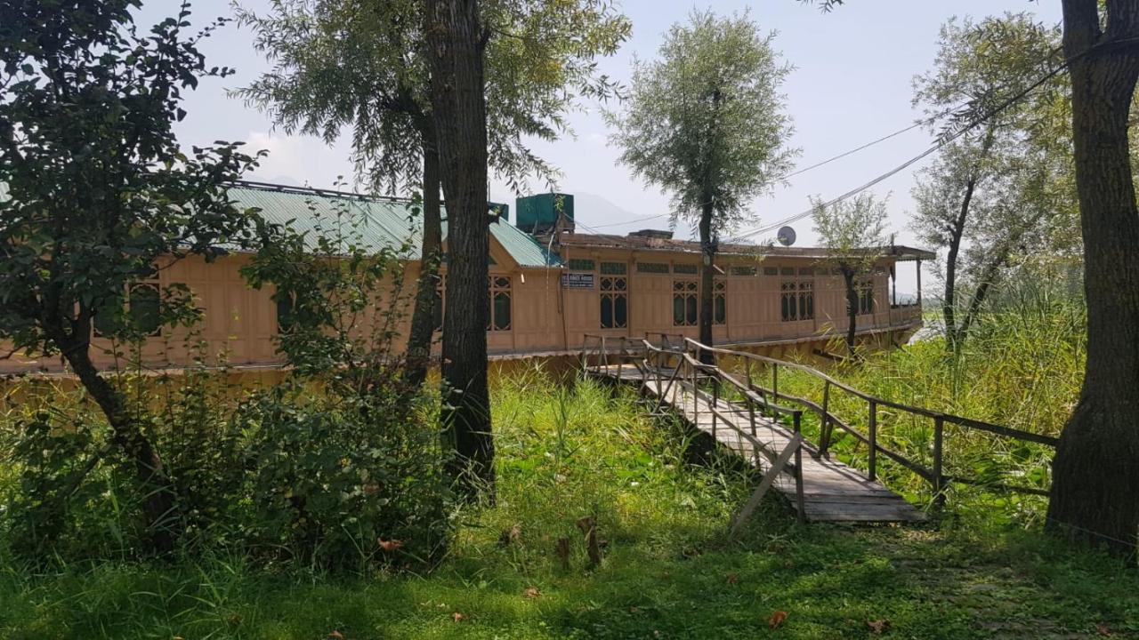 فندق Kings Houseboats Srīnagar المظهر الخارجي الصورة